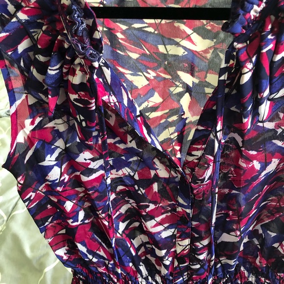 Blouse by Tina (Beyoncé mom) - Picture 11 of 11